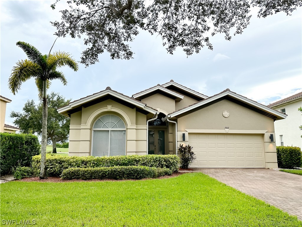 1922 Par Drive Naples FL 34120 223060330 image1