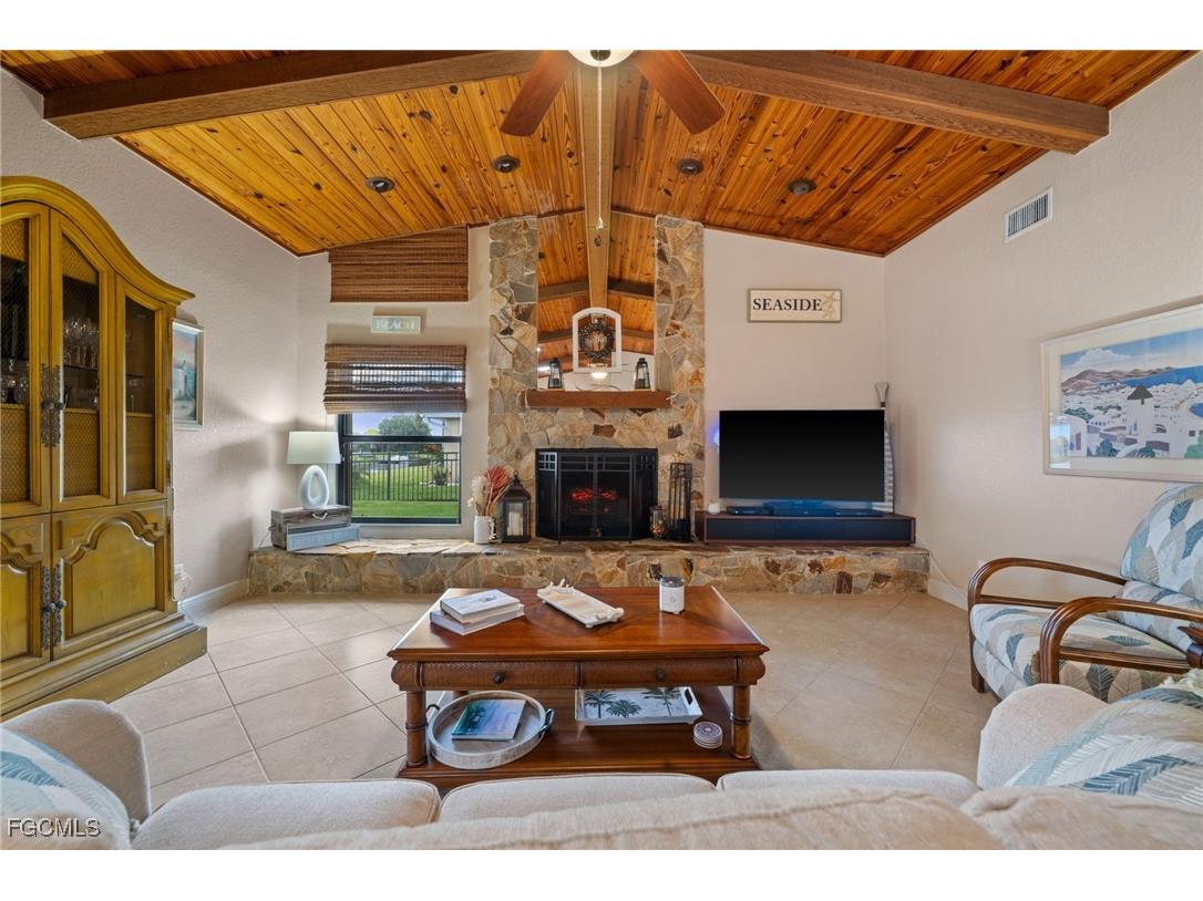 1922 SE 5th Street Cape Coral FL 33990 2025011488 image19