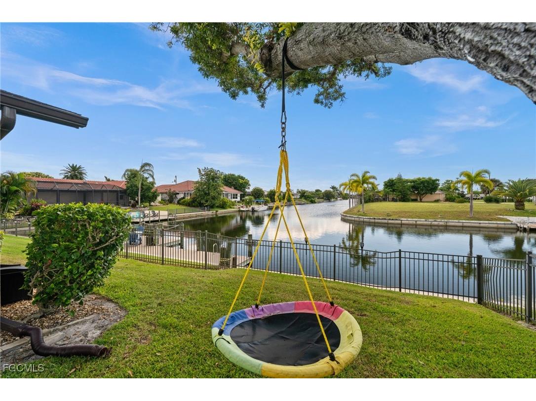 1922 SE 5th Street Cape Coral FL 33990 2025011488 image40