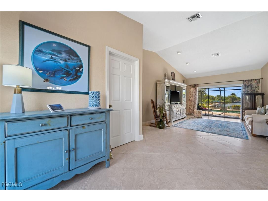 1922 SE 5th Street Cape Coral FL 33990 2025011488 image6