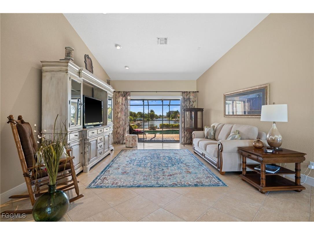 1922 SE 5th Street Cape Coral FL 33990 2025011488 image7