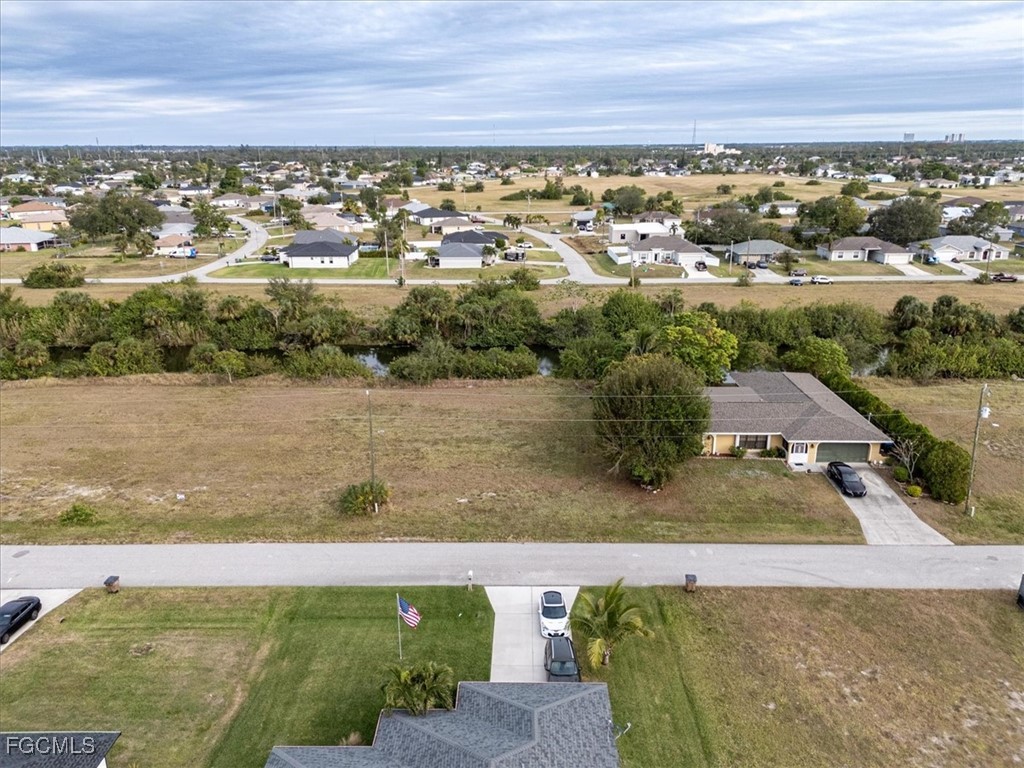 1923 NE 18th Place Cape Coral FL 33909 2025007661 image7