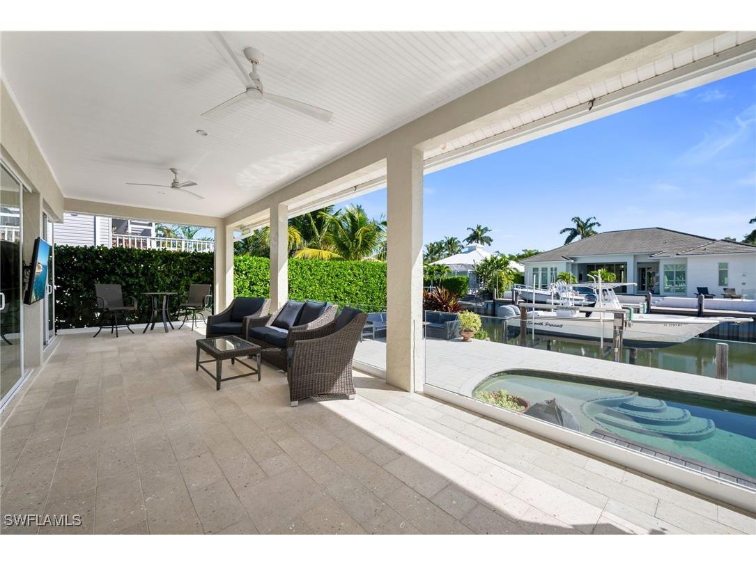 1923 Snook Drive Naples FL 34102 225076894 image22