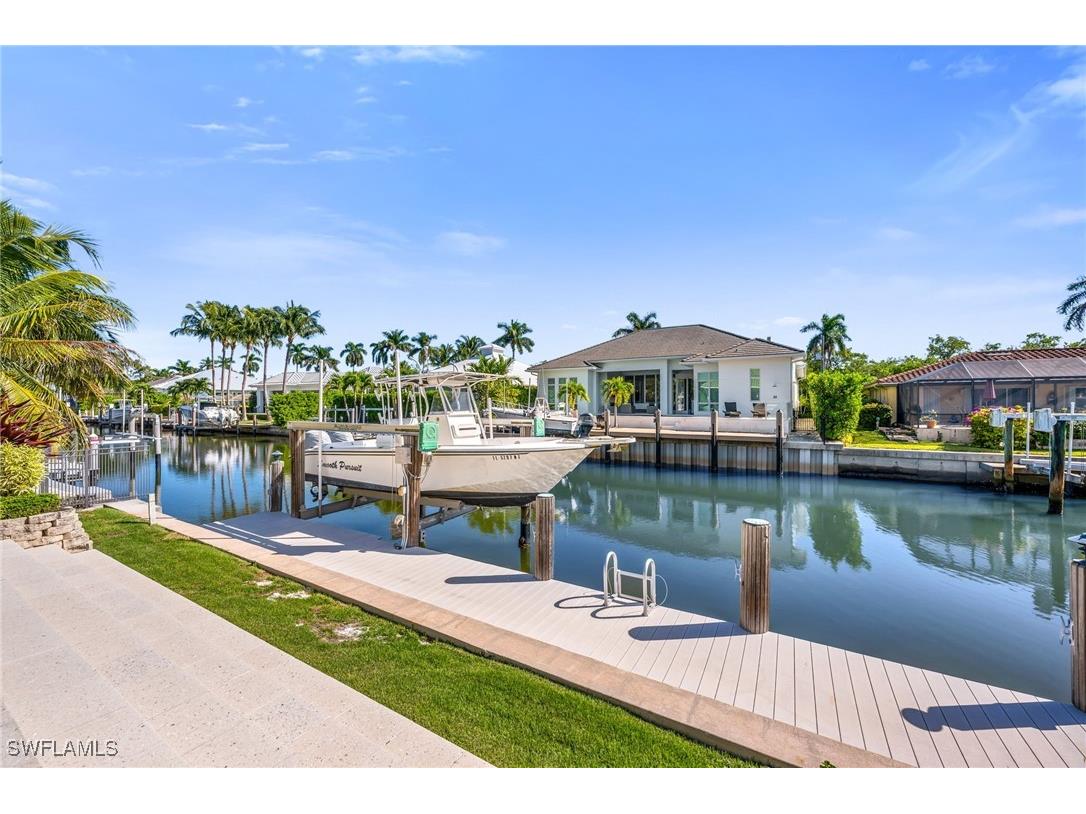 1923 Snook Drive Naples FL 34102 225076894 image5