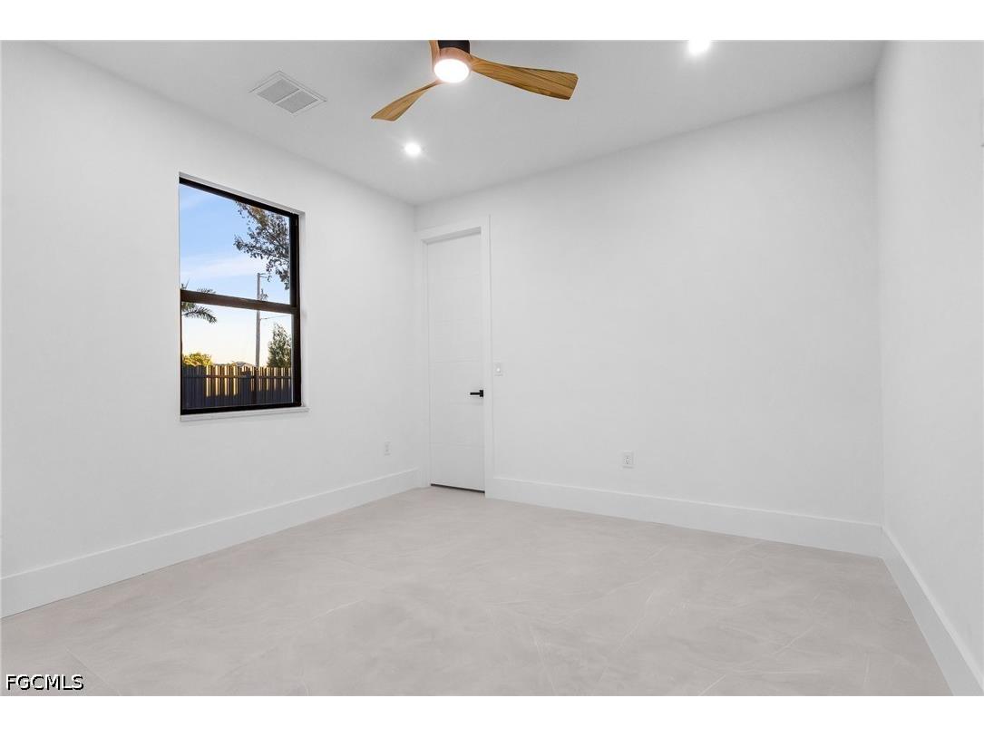1923 SW 15th Place Cape Coral FL 33991 2026022561 image27