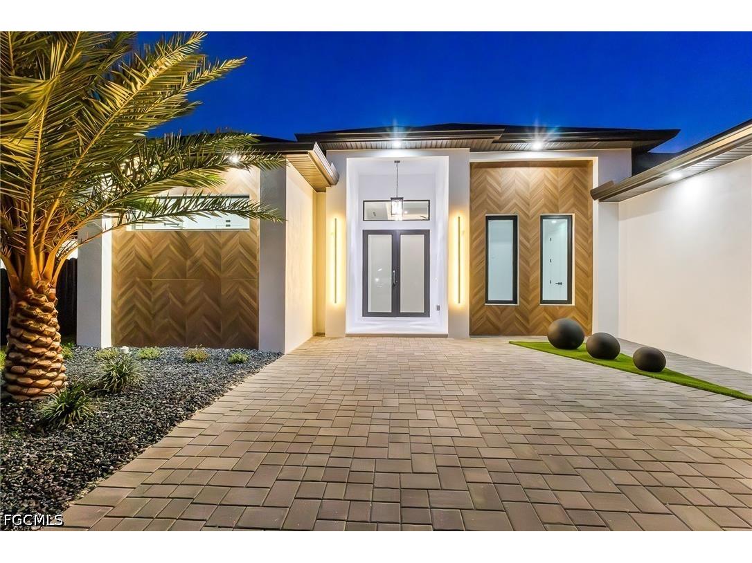 1923 SW 15th Place Cape Coral FL 33991 2026022561 image3