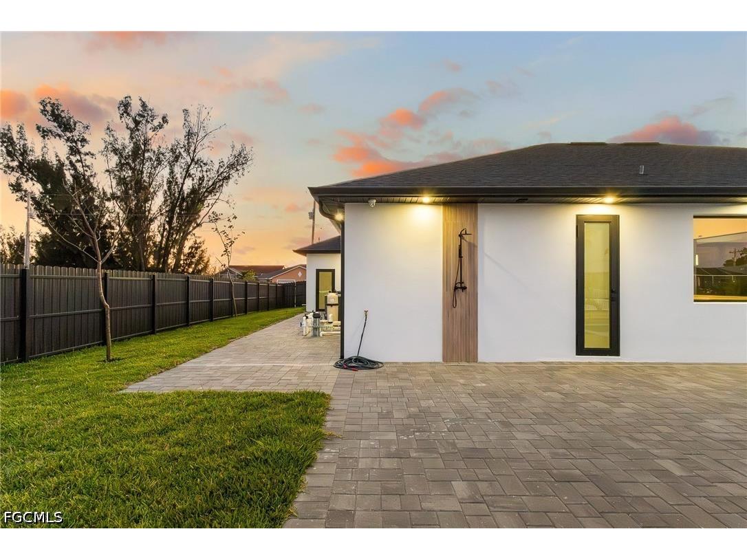 1923 SW 15th Place Cape Coral FL 33991 2026022561 image35