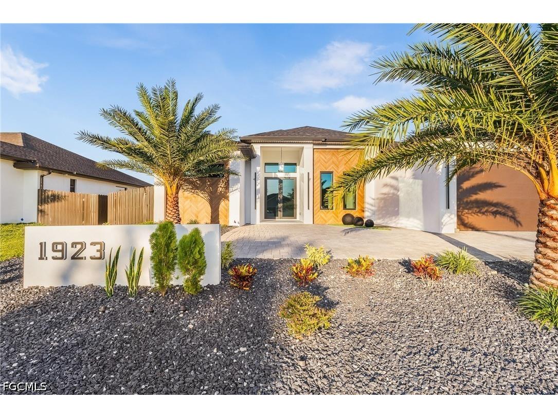 1923 SW 15th Place Cape Coral FL 33991 2026022561 image6
