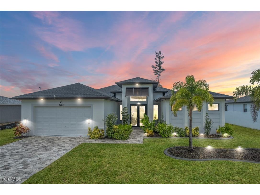 1923 SW 8th Court Cape Coral FL 33991 2025002569 image1