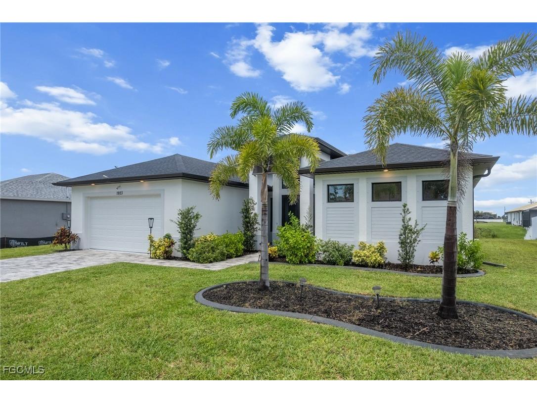 1923 SW 8th Court Cape Coral FL 33991 2025002569 image2