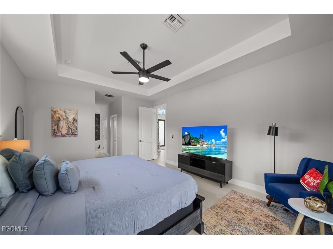 1923 SW 8th Court Cape Coral FL 33991 2025002569 image21