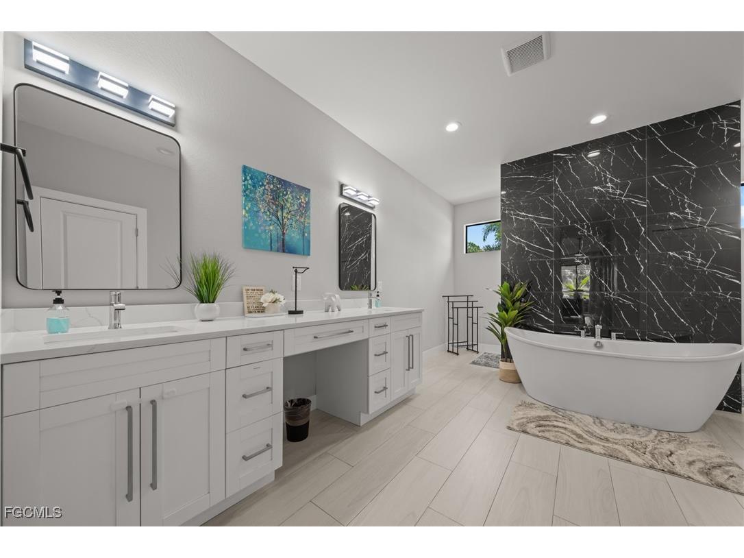 1923 SW 8th Court Cape Coral FL 33991 2025002569 image23