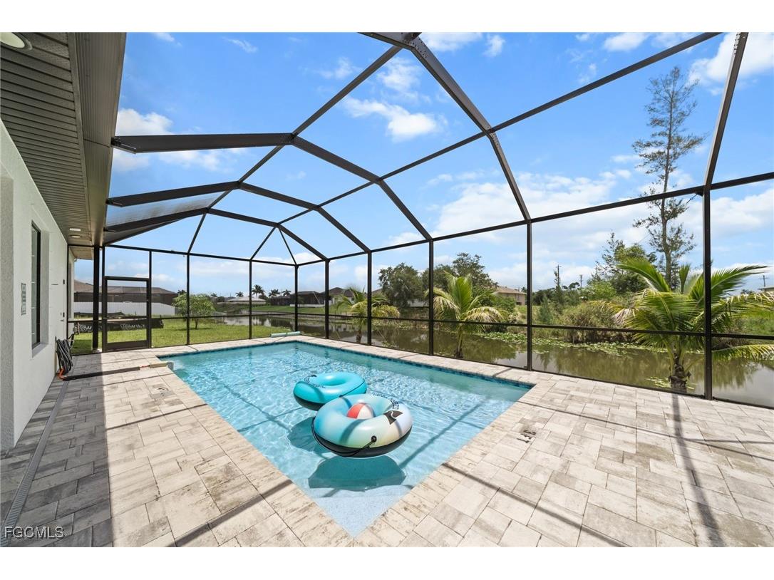 1923 SW 8th Court Cape Coral FL 33991 2025002569 image26
