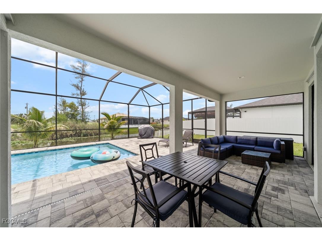 1923 SW 8th Court Cape Coral FL 33991 2025002569 image29