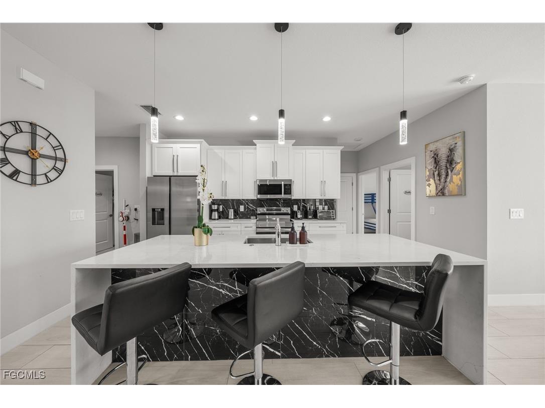 1923 SW 8th Court Cape Coral FL 33991 2025002569 image5