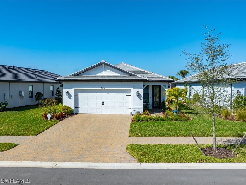 1923 Sierra Court Naples FL 34120 226008096 image1