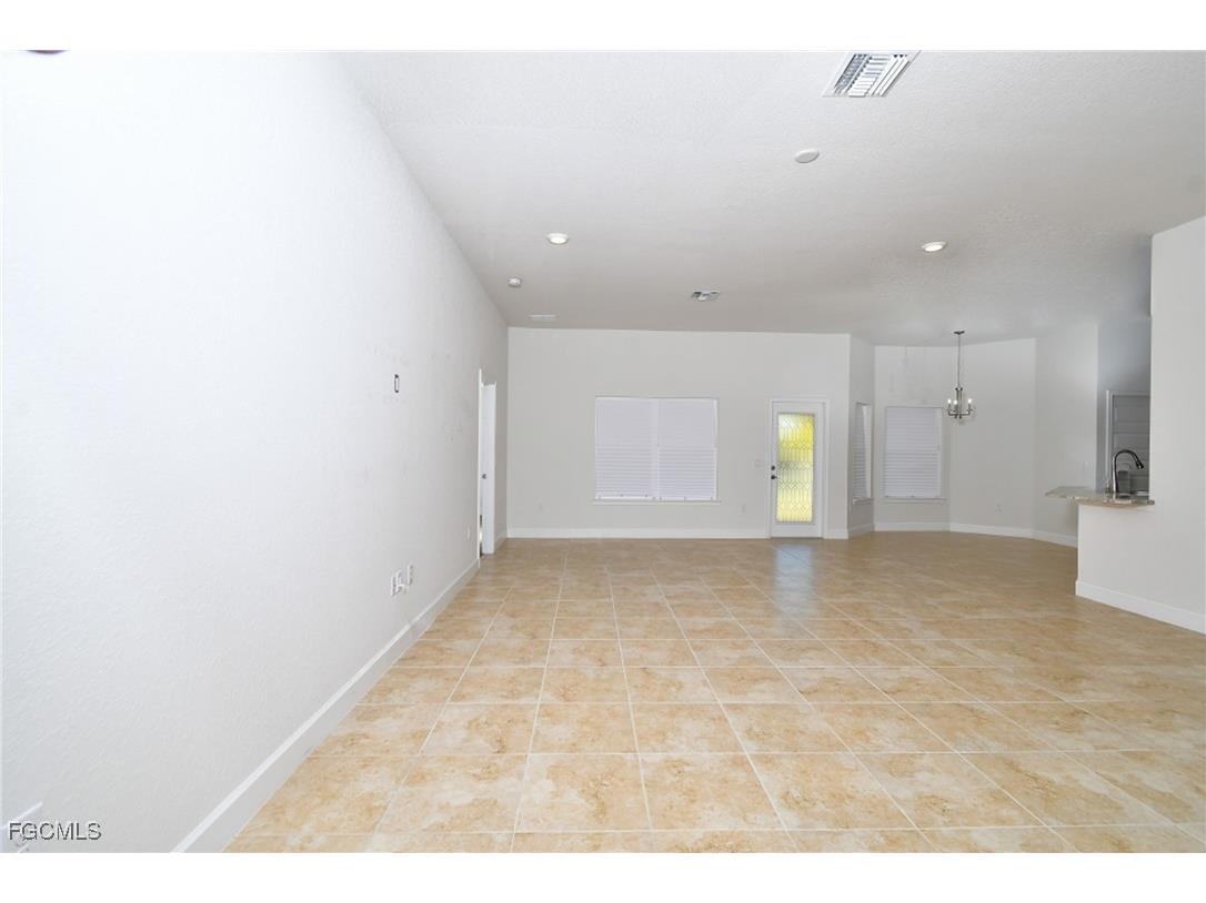 1923 Villia Street Lehigh Acres FL 33972 2025026325 image11