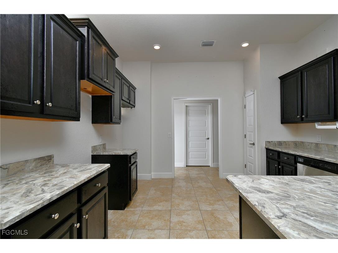 1923 Villia Street Lehigh Acres FL 33972 2025026325 image15