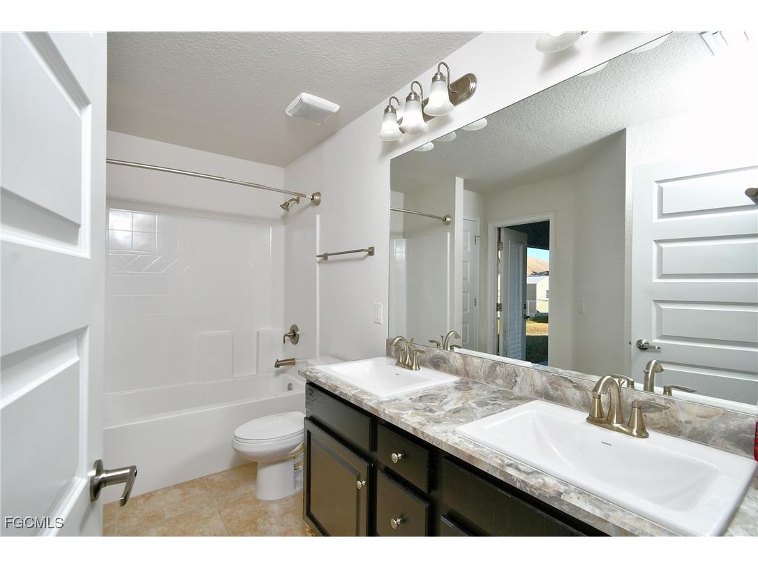 1923 Villia Street Lehigh Acres FL 33972 2025026325 image24