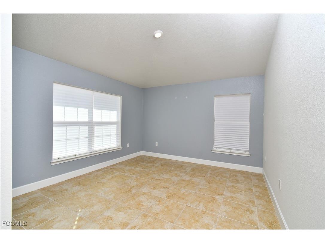 1923 Villia Street Lehigh Acres FL 33972 2025026325 image6