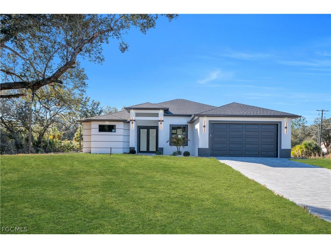 1923 Wellington Avenue Lehigh Acres FL 33972 2026006953 image1