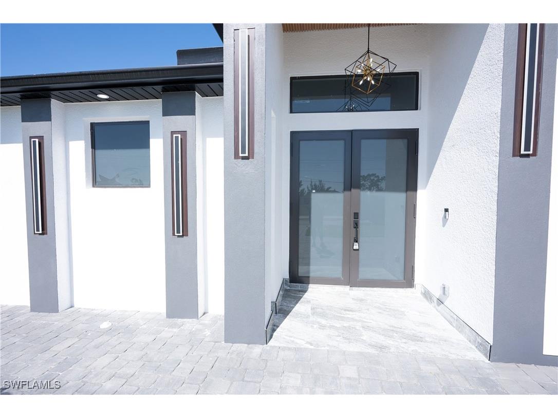 1924 El Dorado Boulevard N Cape Coral FL 33993 225036711 image1