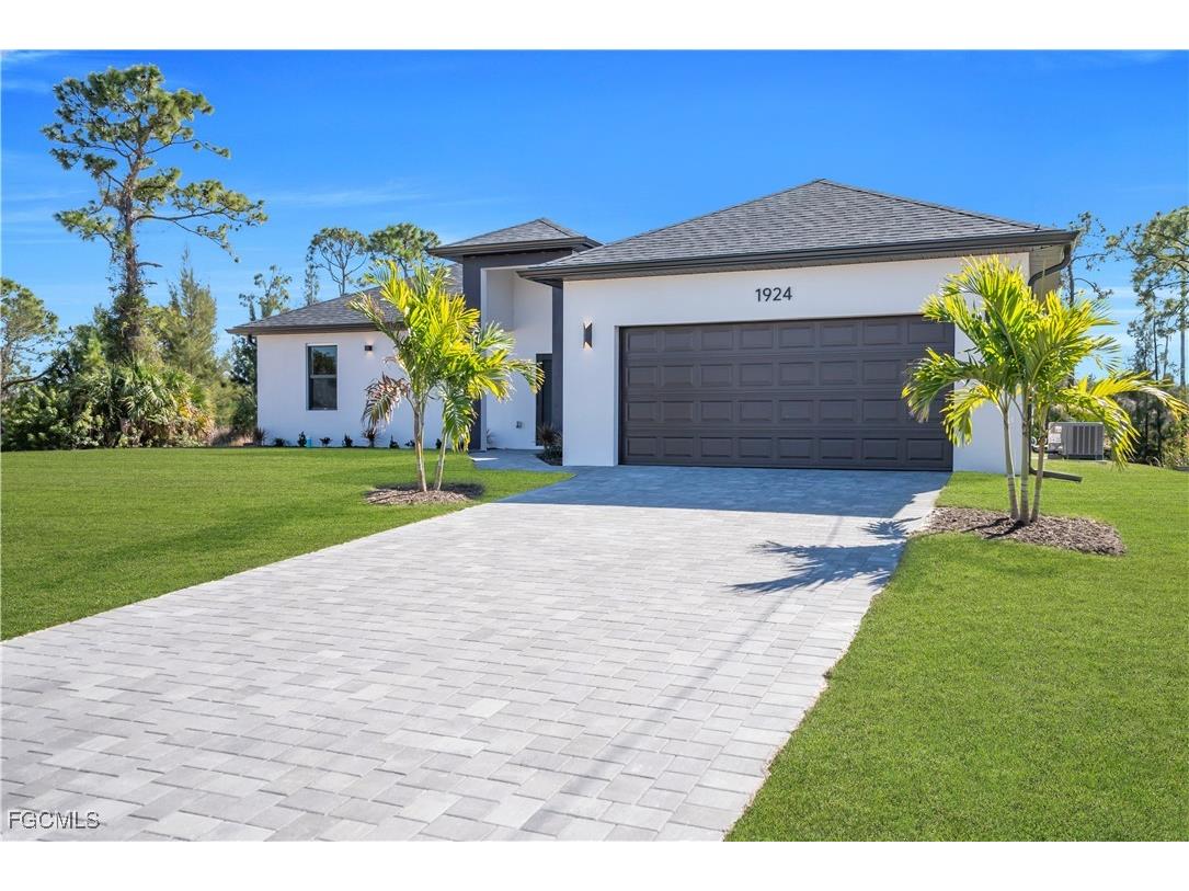 1924 NE 33rd Lane Cape Coral FL 33909 2025025713 image1