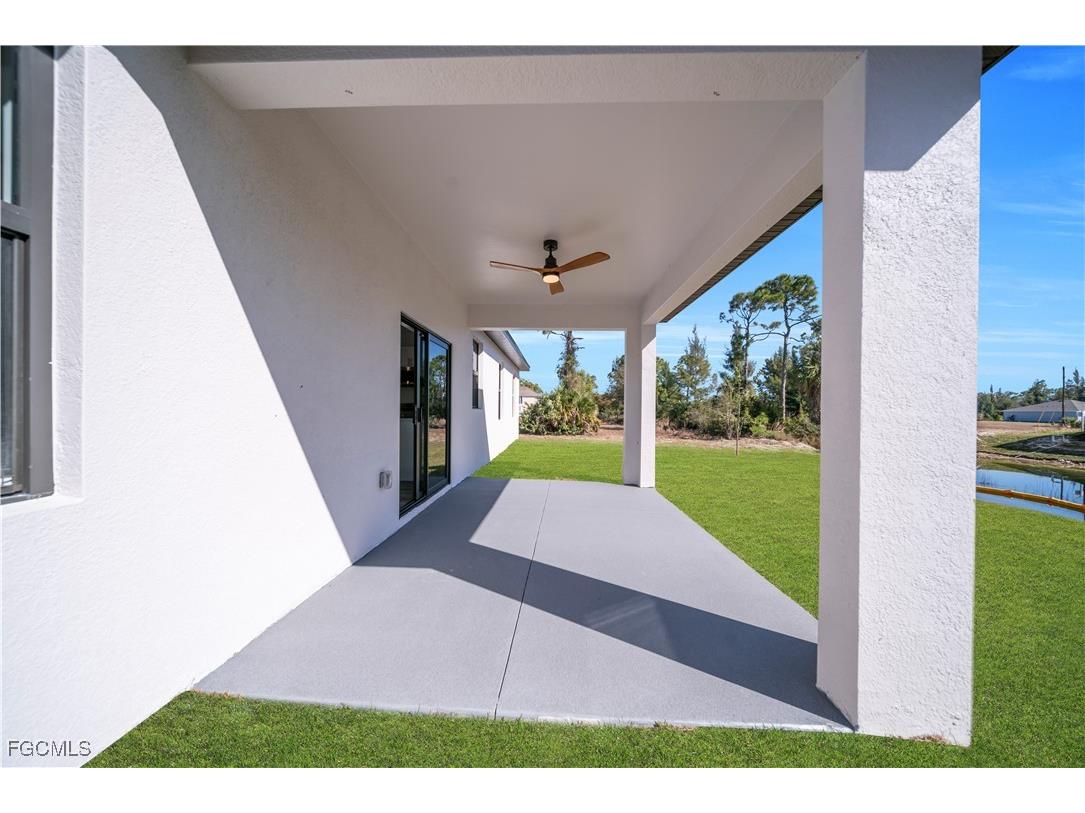 1924 NE 33rd Lane Cape Coral FL 33909 2025025713 image25