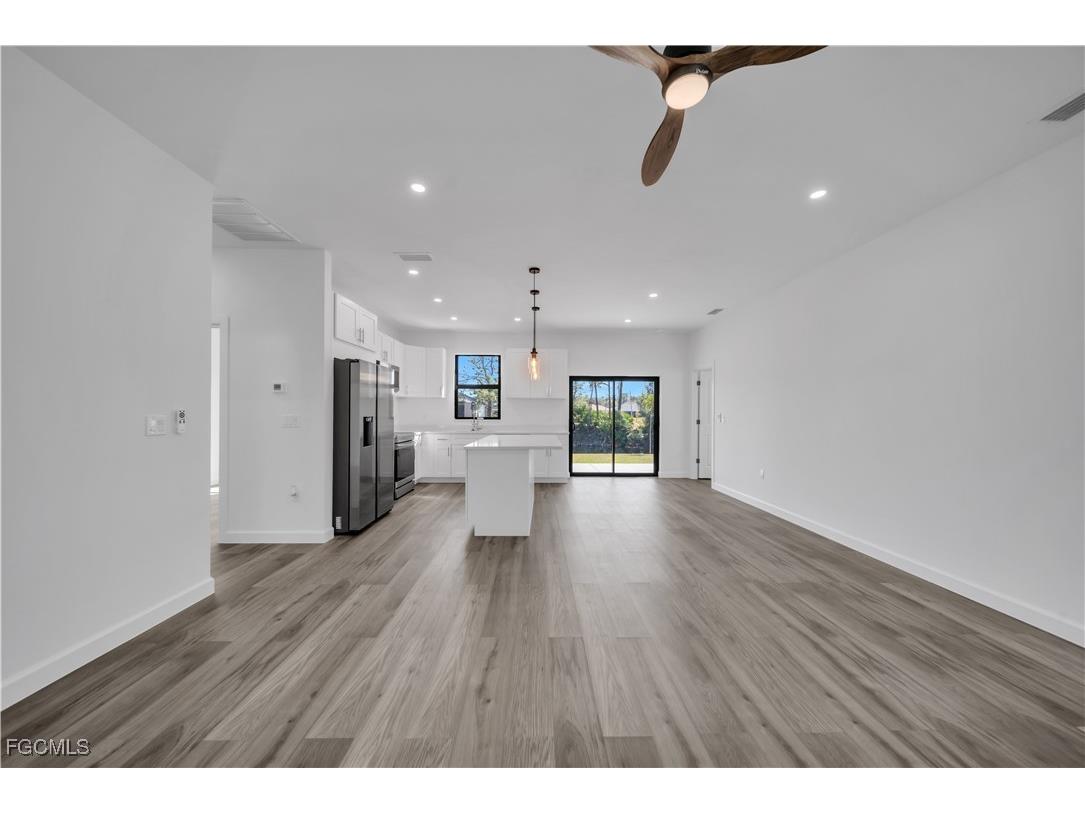 1924 NE 33rd Lane Cape Coral FL 33909 2025025713 image3