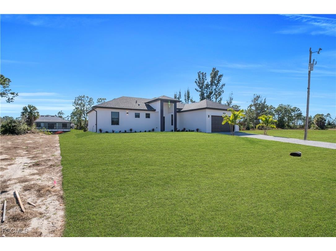 1924 NE 33rd Lane Cape Coral FL 33909 2025025713 image30