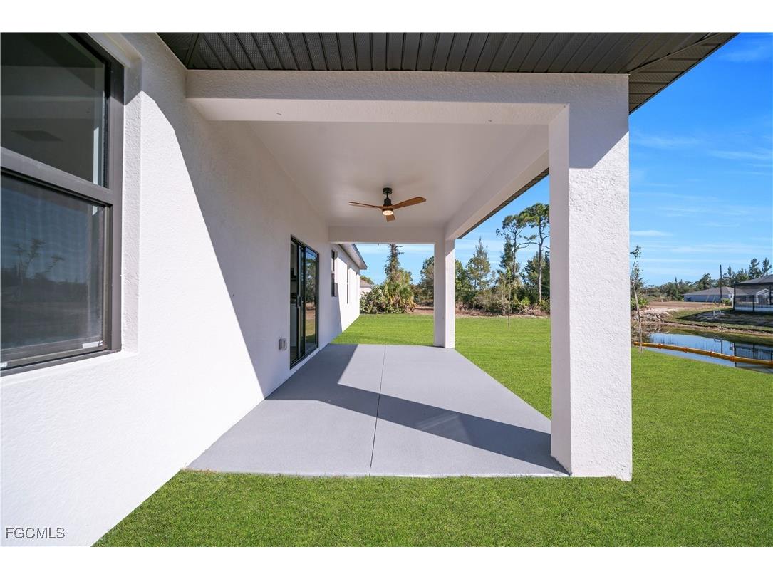 1924 NE 33rd Lane Cape Coral FL 33909 2025025713 image32
