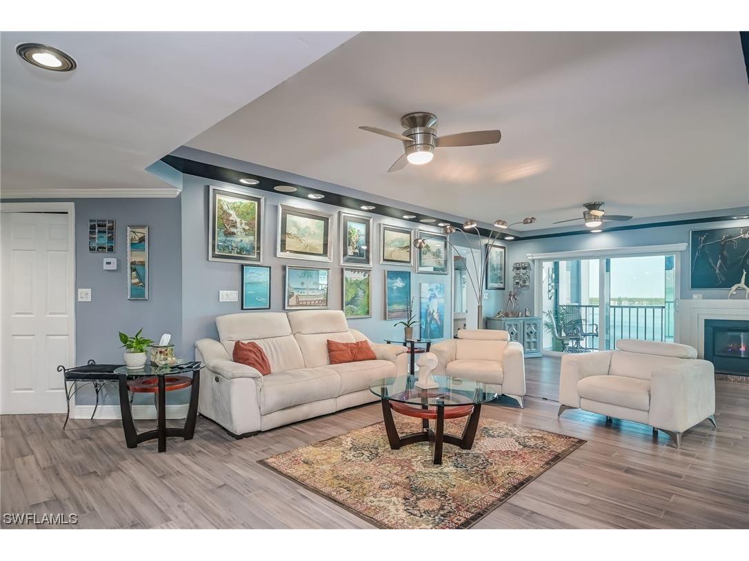 1925 Clifford Street #703 Fort Myers FL 33901 223057518 image1