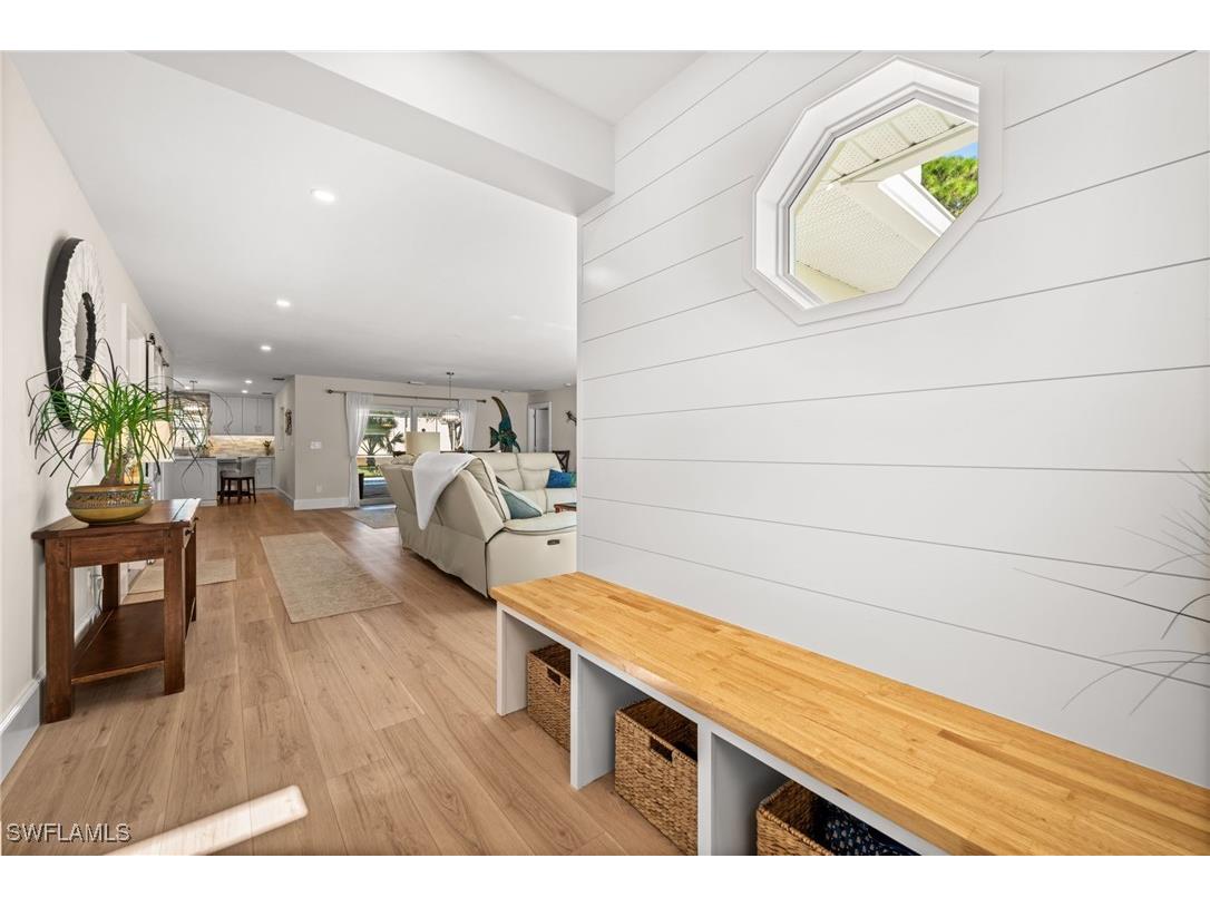 1925 Imperial Golf Course Boulevard Naples FL 34110 225080823 image3