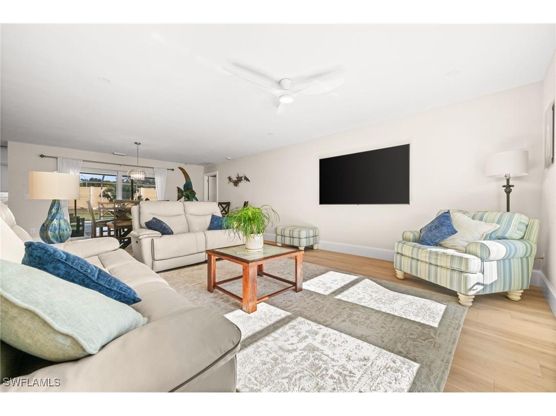 1925 Imperial Golf Course Boulevard Naples FL 34110 225080823 image5