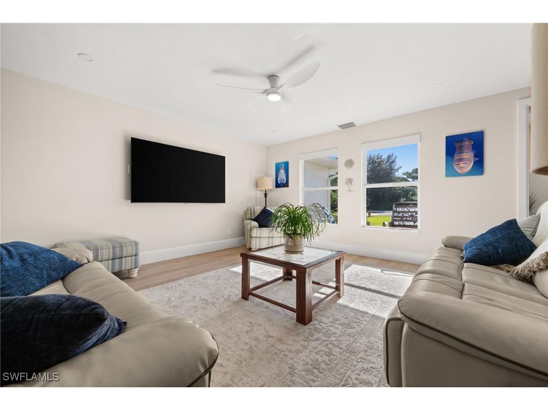 1925 Imperial Golf Course Boulevard Naples FL 34110 225080823 image7