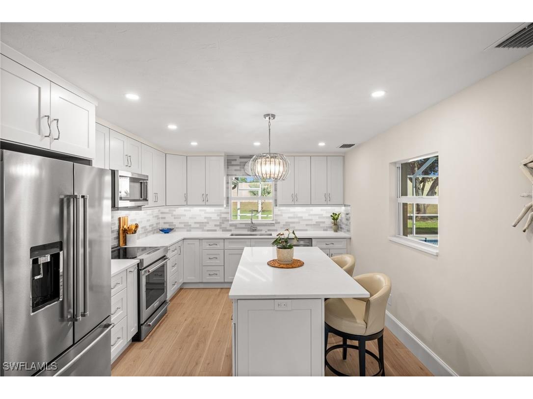 1925 Imperial Golf Course Boulevard Naples FL 34110 225080823 image18