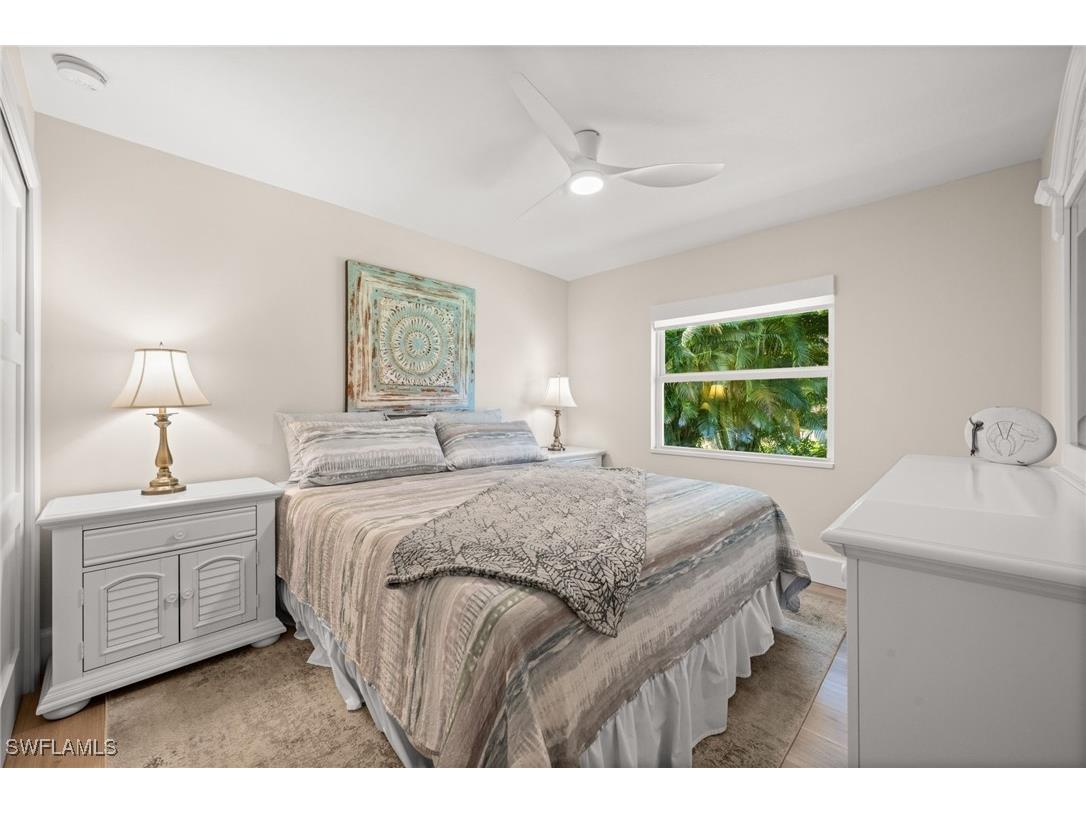 1925 Imperial Golf Course Boulevard Naples FL 34110 225080823 image27