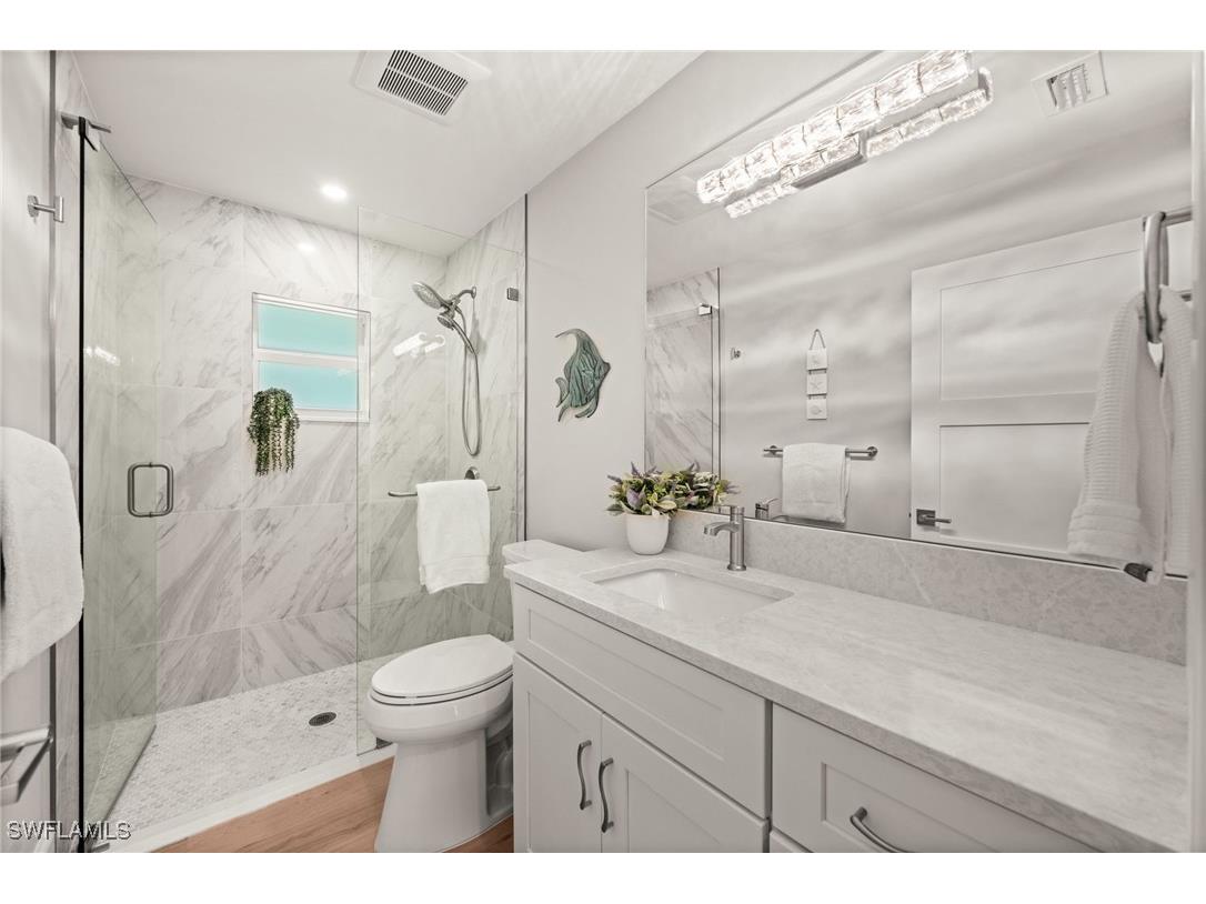 1925 Imperial Golf Course Boulevard Naples FL 34110 225080823 image29