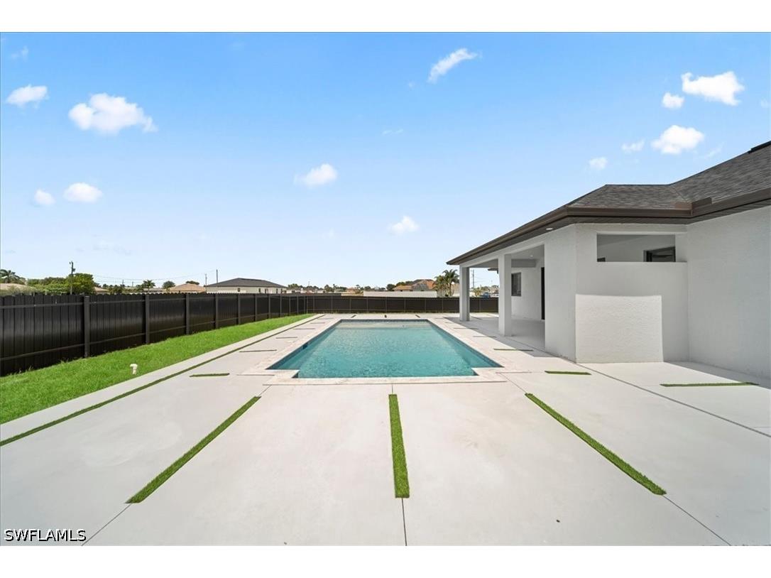 1925 NW 15th Terrace Cape Coral FL 33993 226018363 image2