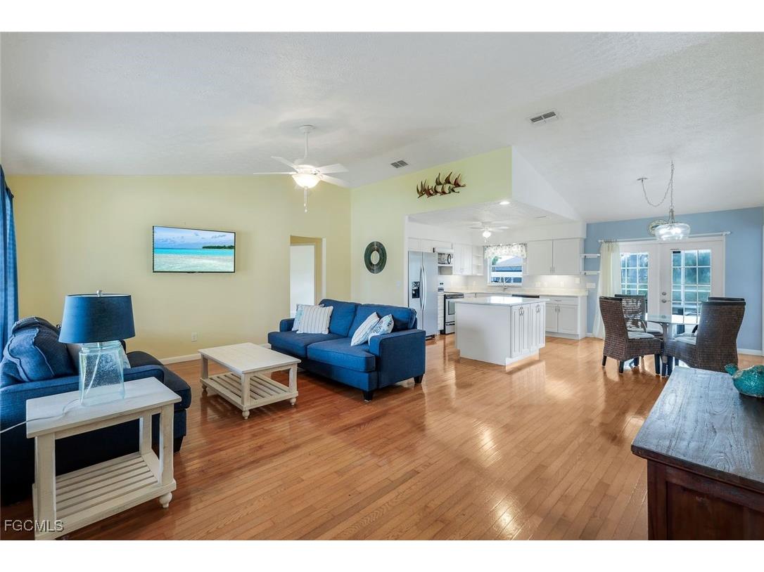 1925 SW 17th Place Cape Coral FL 33991 2025018347 image14