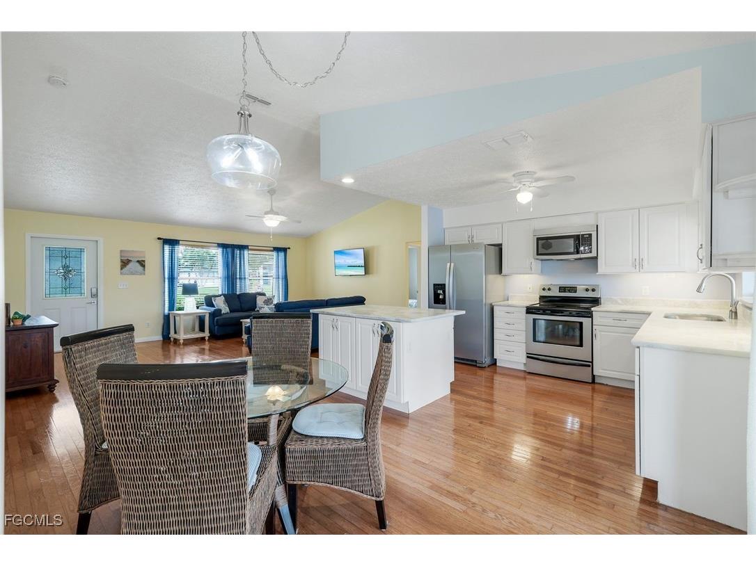 1925 SW 17th Place Cape Coral FL 33991 2025018347 image20