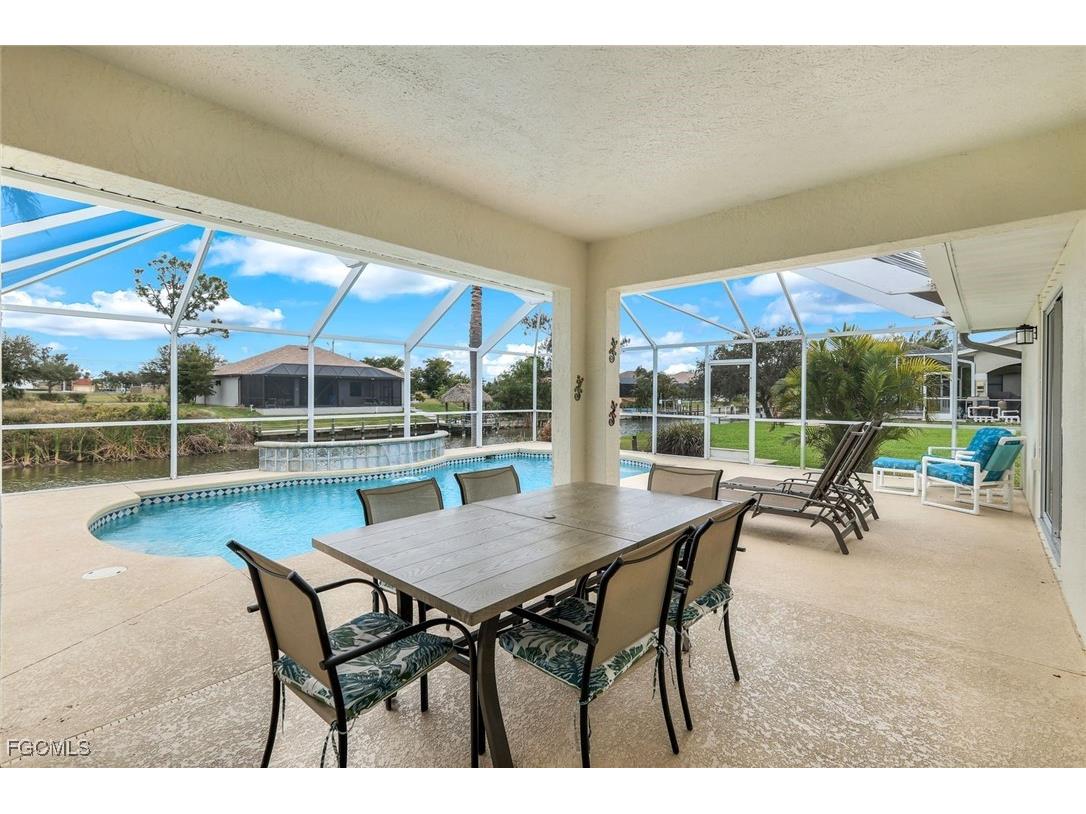 1925 SW 17th Place Cape Coral FL 33991 2025018347 image9