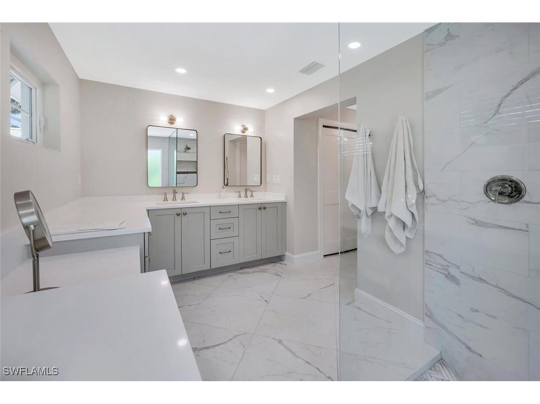 1925 Tarpon Road Naples FL 34102 225071699 image26