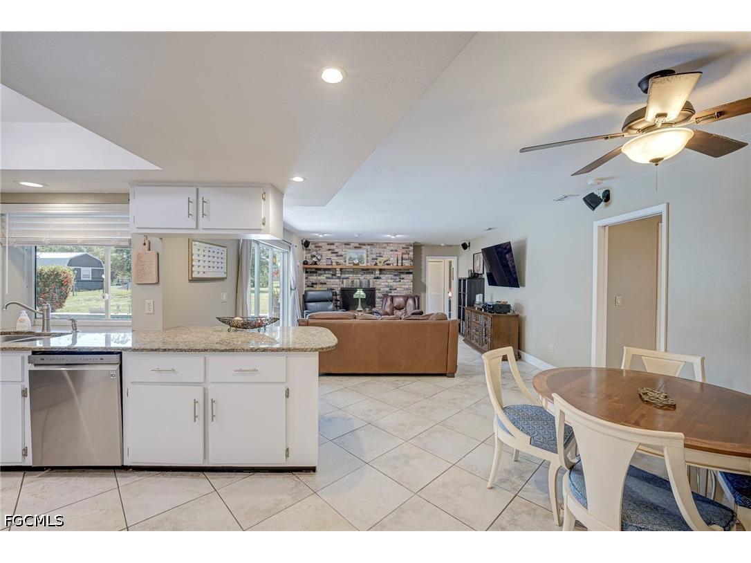19250 Tammy Lane North Fort Myers FL 33917 2026027885 image10