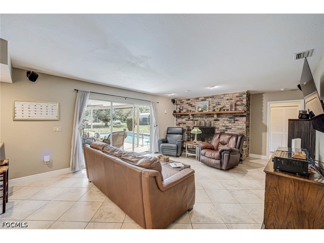 19250 Tammy Lane North Fort Myers FL 33917 2026027885 image13