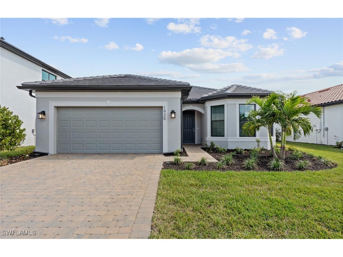 1926 Fresno Avenue Naples FL 34120 224038730 image1