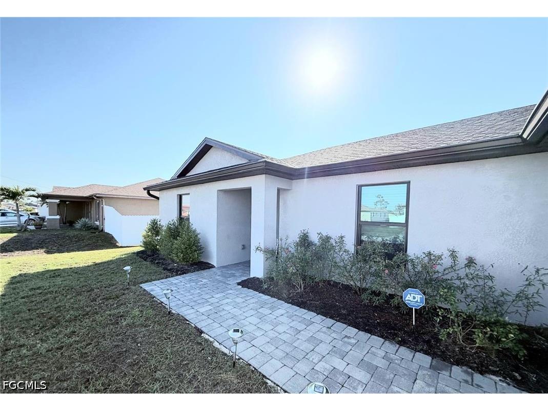 1926 NW 15th Street Cape Coral FL 33993 2026016077 image3