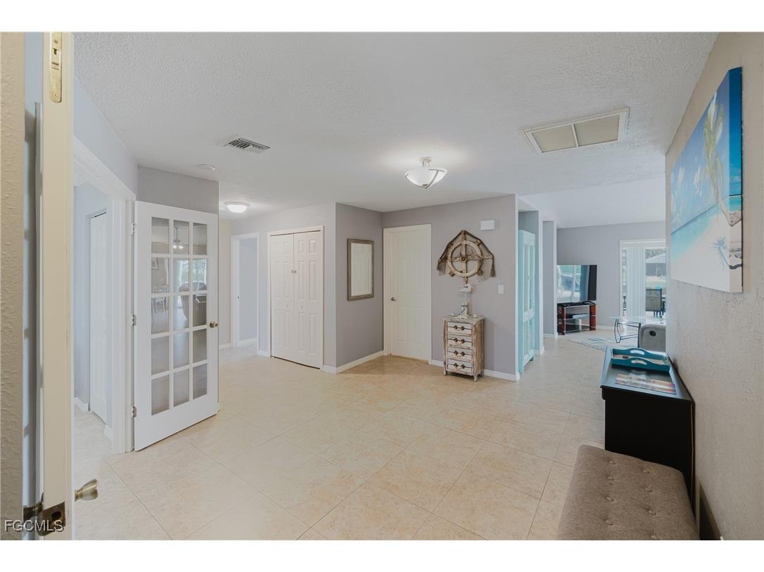 1926 SE 12th Terrace Cape Coral FL 33990 2025009091 image4