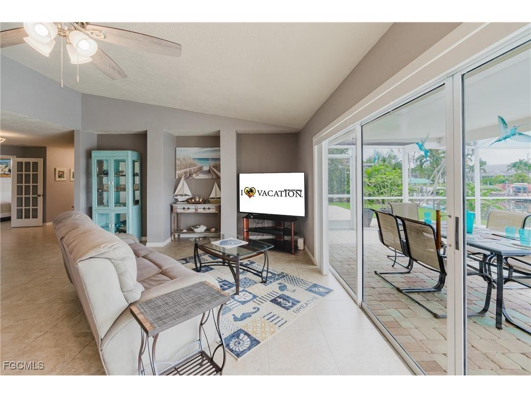 1926 SE 12th Terrace Cape Coral FL 33990 2025009091 image5