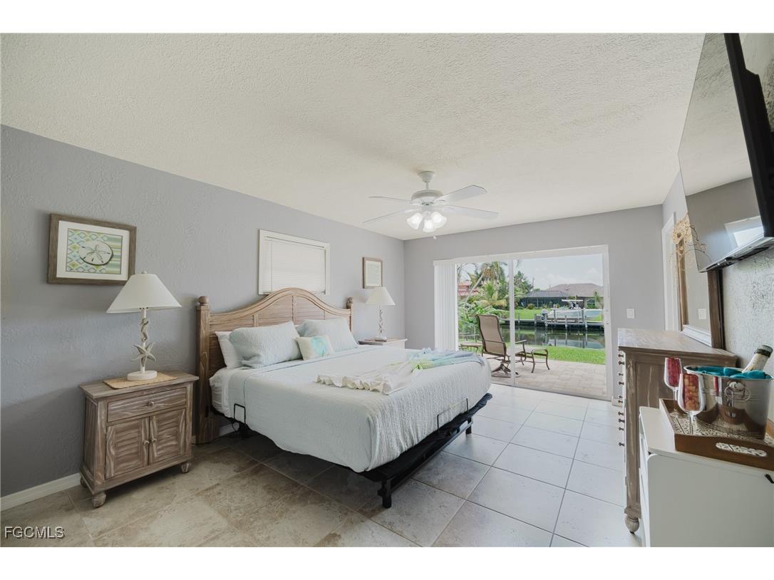 1926 SE 12th Terrace Cape Coral FL 33990 2025009091 image9
